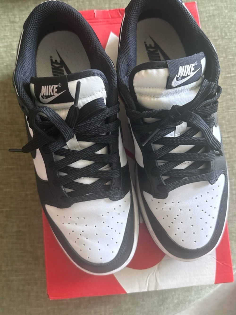 Nike Panda Dunks